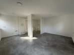 Wohnbereich_2 - Modernisierte 2-Zimmer-Wohnung mit Tiefgarage in Liederbach am Taunus
