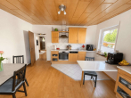 Küche_Blick Richtung Flur - Helle 3-Zimmer-Wohnung mit Südbalkon in ruhiger Lage – Hochparterre in Ingelheim Frei-Weinheim