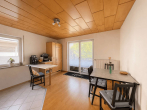 Küche_Blick Richtung Balkon - Helle 3-Zimmer-Wohnung mit Südbalkon in ruhiger Lage – Hochparterre in Ingelheim Frei-Weinheim