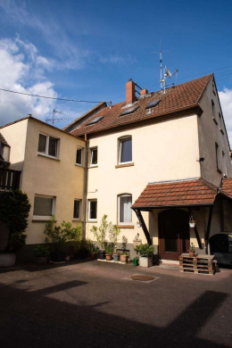Mehrfamilienhaus mit Altbaucharme, 65205 Wiesbaden-Erbenheim, Mehrfamilienhaus