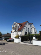 Außenansicht - Dachgeschosswohnung mit Weitblick – Loggia, Stellplatz & Küche inklusive – bezugsfrei