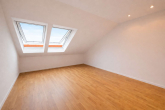 DG_Ebene 2 - Gepflegtes Familienhaus Raunheim: Wintergarten, Südterasse, Keller & Buderus 2022