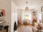 OG_Jugendzimmer - Haus in Feldrandlage mit großem Garten & Einliegerwohnung – Wiesbaden-Delkenheim – Mietkauf möglich