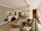 KI-gestaged_Wohnzimmr - Großzügige und moderne Hochparterre-Wohnung +58 m² Hobbykeller, Doppelgarage und großem Garten