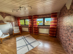 Schlafzimmer DG - Dachgeschoss Wohnung mit Hobbyraum