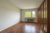 Schlafzimmer - Weitblick inklusive: Eigentumswohnung mit Loggia in Nordenstadt