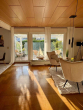 Wohnzimmer mit Blick in den Ga - Zwei flexible Wohneinheiten mit Garten und Terrasse in Wallau