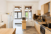 OG_Küche - Dreifamilienhaus mit großem Garten: Modernisiertes EG sofort frei, OG + DG vermietet, +Ausbaureserve